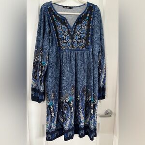 White Mark Blue Paisley Long Sleeve Dress